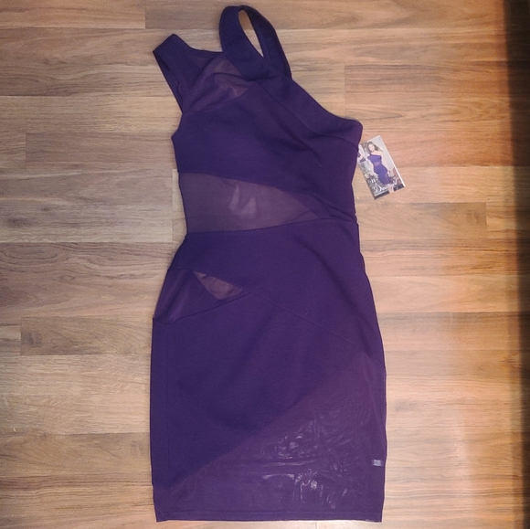 Dress - Picture 2 of 3